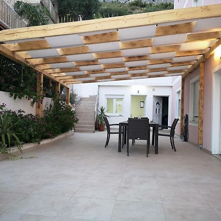 Apartmani Maki Omiš Eksteriør billede