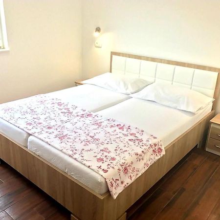Apartmani Maki Omiš Eksteriør billede