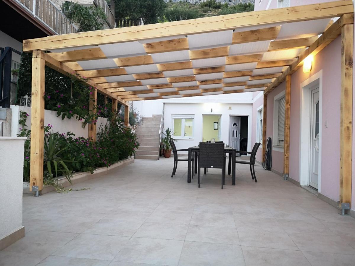 Apartmani Maki Omiš Eksteriør billede