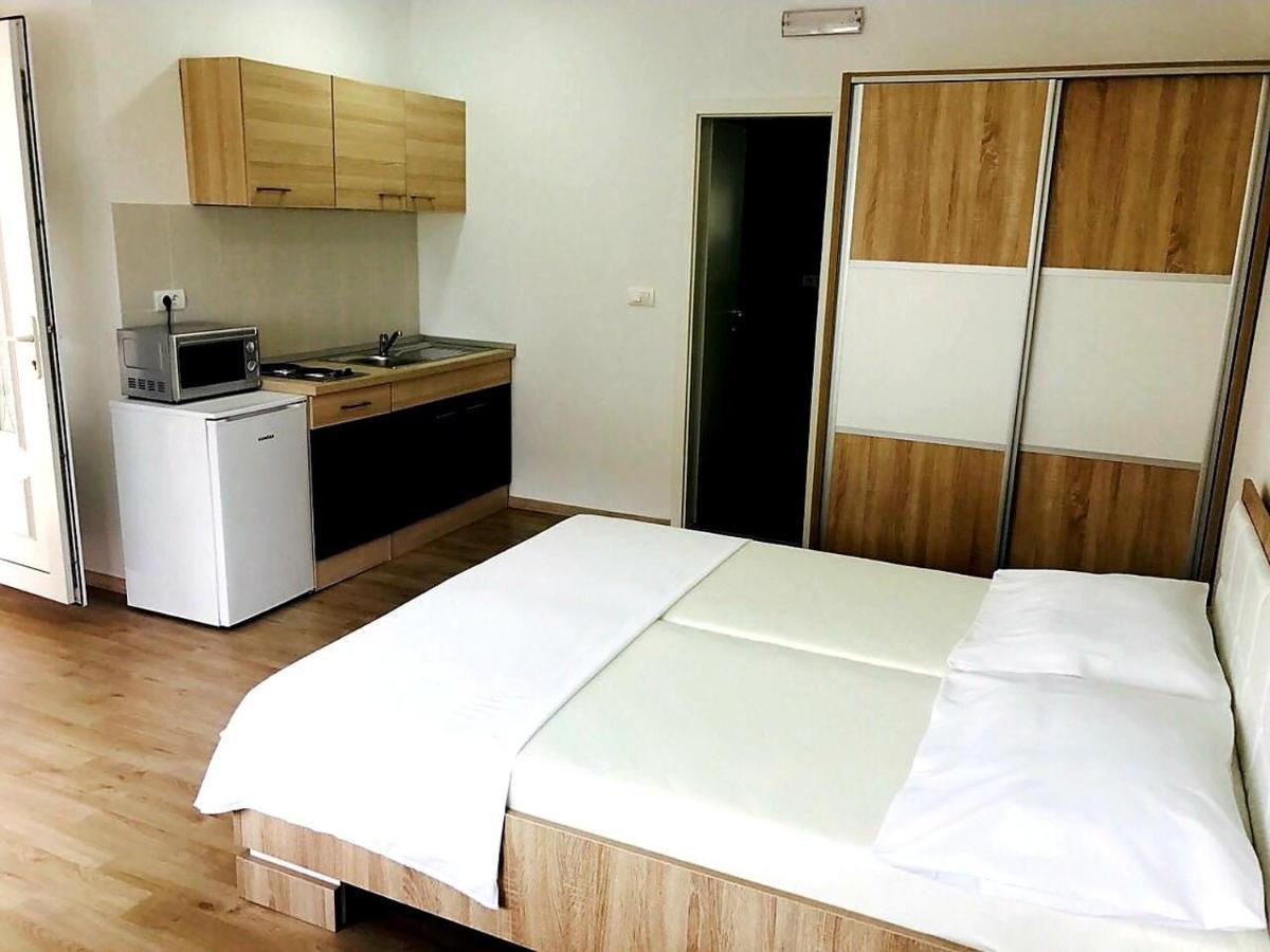 Apartmani Maki Omiš Eksteriør billede
