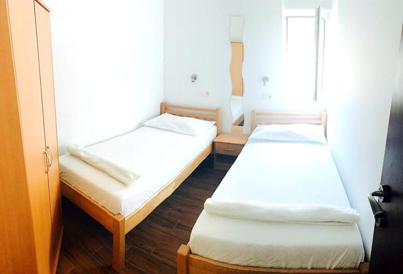 Apartmani Maki Omiš Eksteriør billede