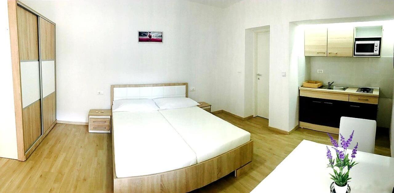 Apartmani Maki Omiš Eksteriør billede
