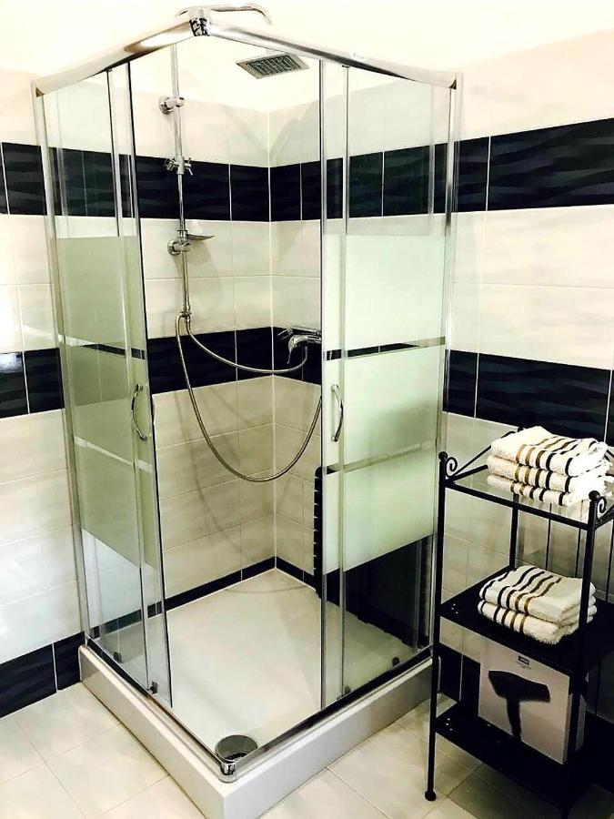 Apartmani Maki Omiš Eksteriør billede